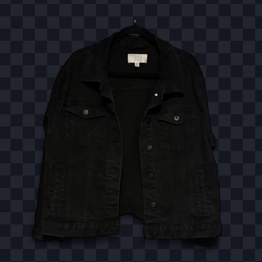 Time and Tru Women’s  Black Denim Jacket